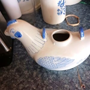 Pottery chicken